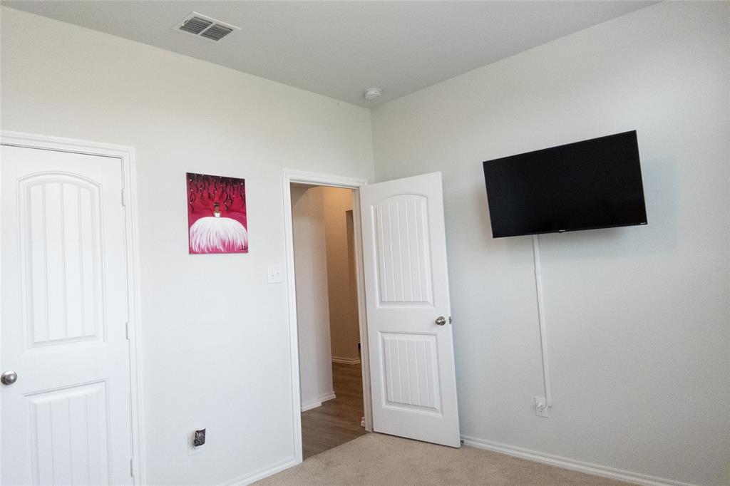 9916 Mescalbean Boulevard Property Photo 17