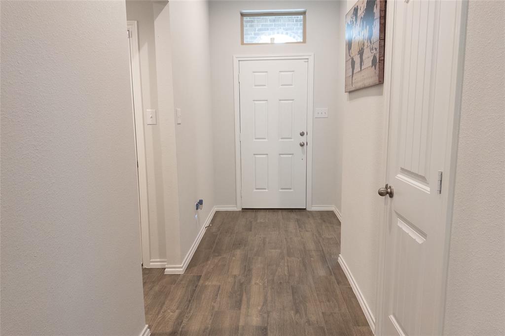 9916 Mescalbean Boulevard Property Photo 28