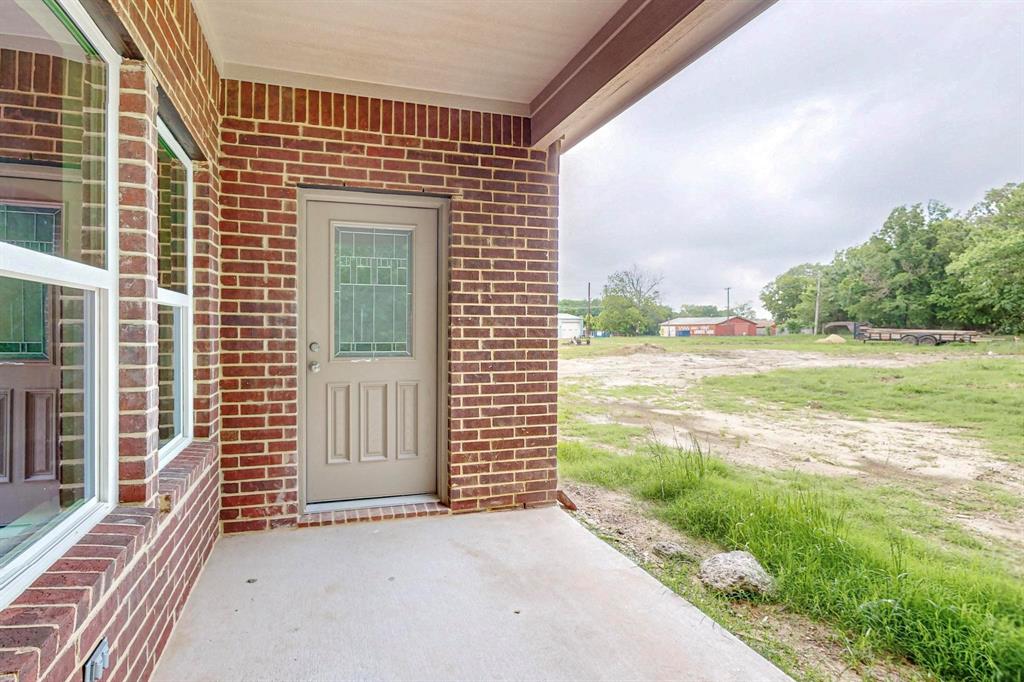 201 Dellis Street Property Photo 30