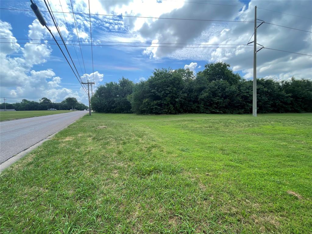 000 W Lamberth Road Property Photo 1