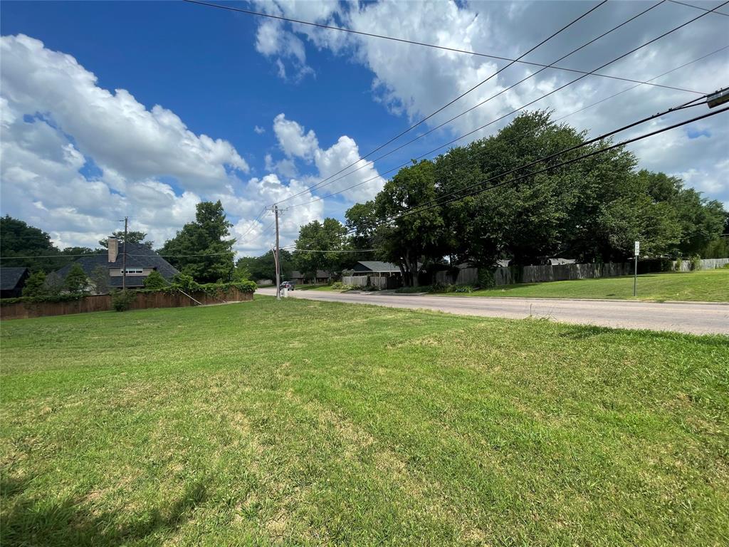 000 W Lamberth Road Property Photo 6