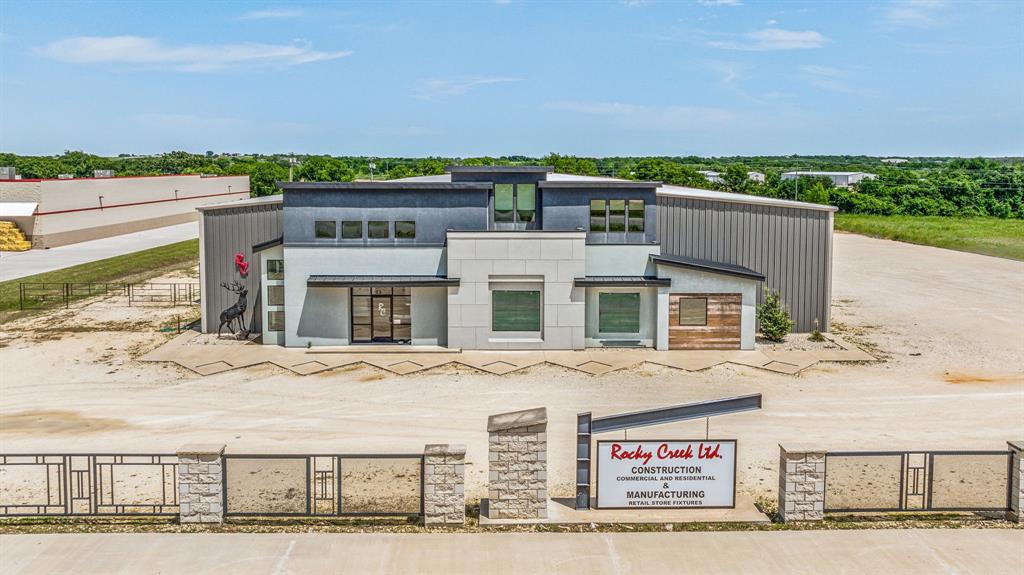 1330 N Us Highway 281 Highway Property Photo 2