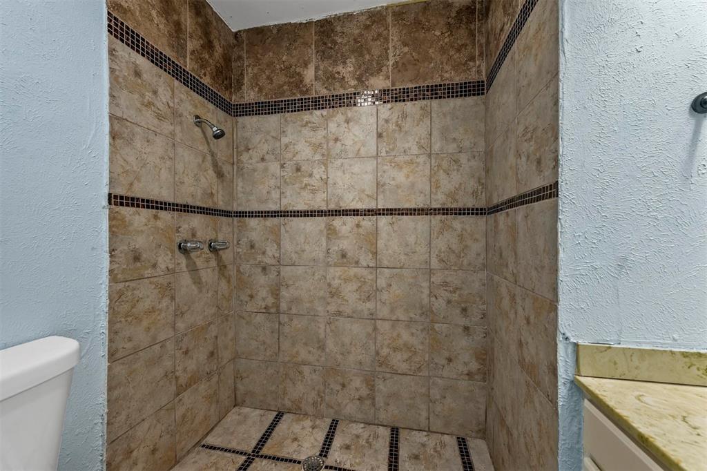 5506 Willow Circle Property Photo 9