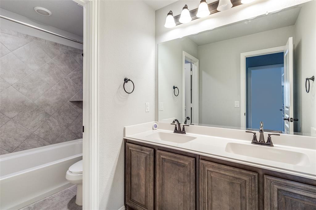 6220 Creekhaven Drive Property Photo 18