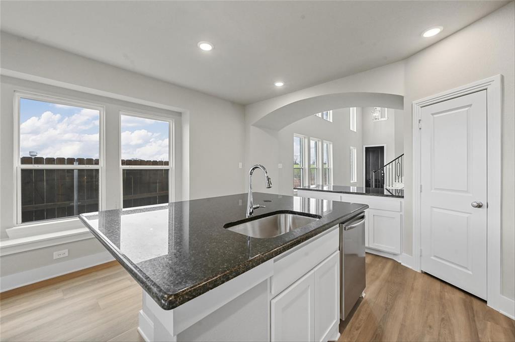 1720 Eagle Landing Property Photo 6