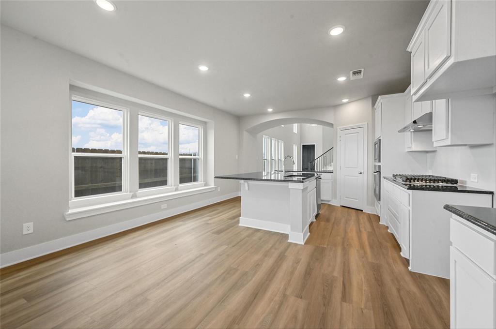 1720 Eagle Landing Property Photo 23