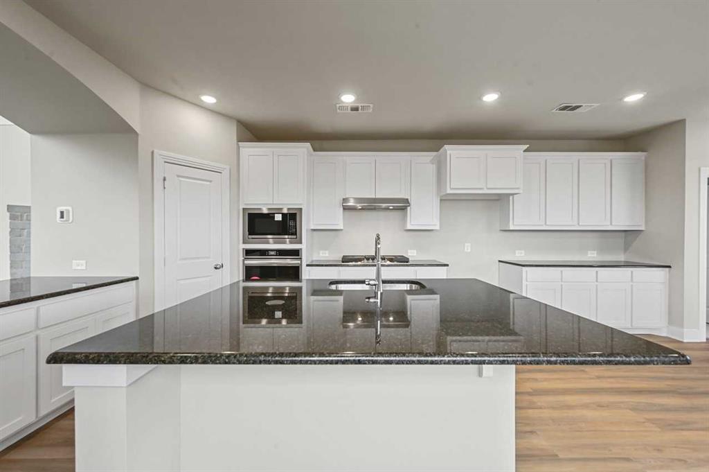 1720 Eagle Landing Property Photo 32