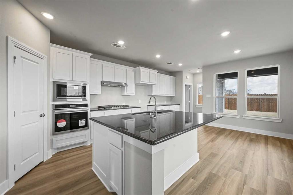 1720 Eagle Landing Property Photo 33