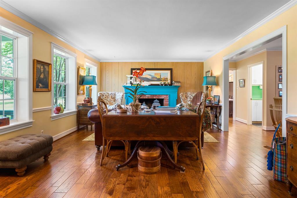 2027 Fm 779 Property Photo 7