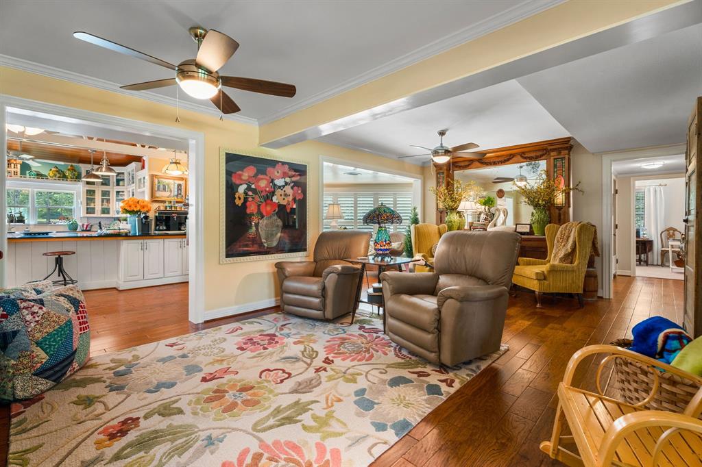 2027 Fm 779 Property Photo 8