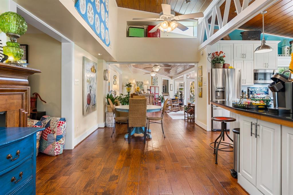 2027 Fm 779 Property Photo 11