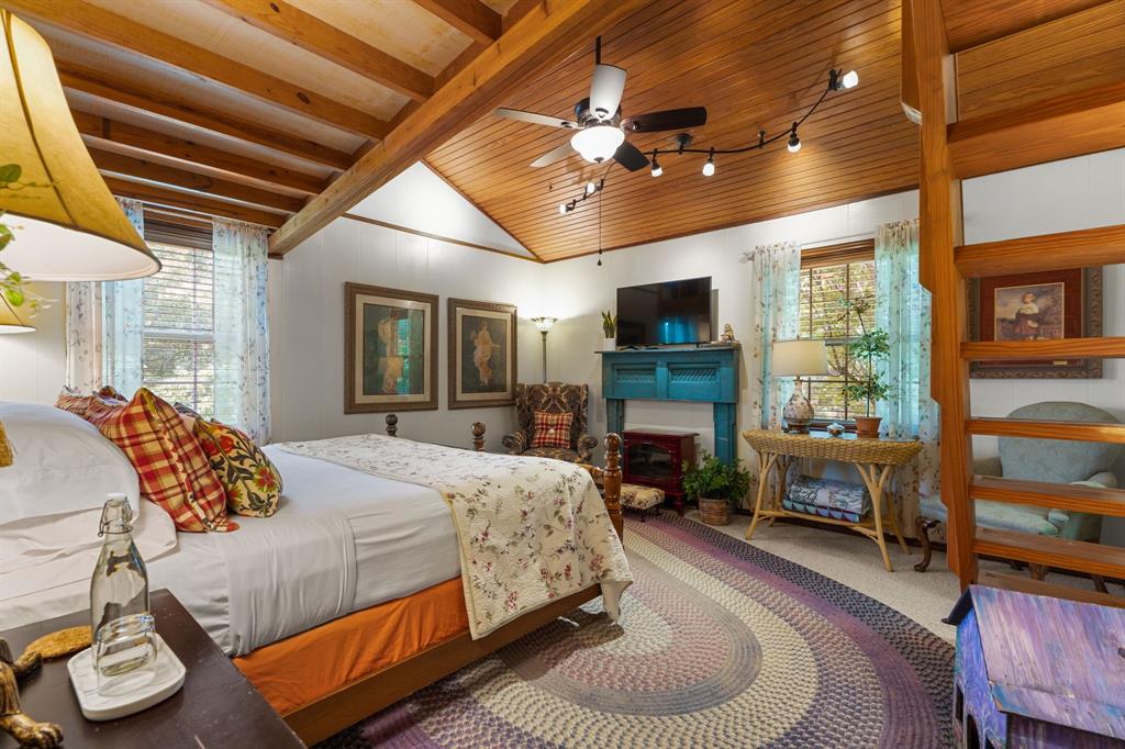 2027 Fm 779 Property Photo 18