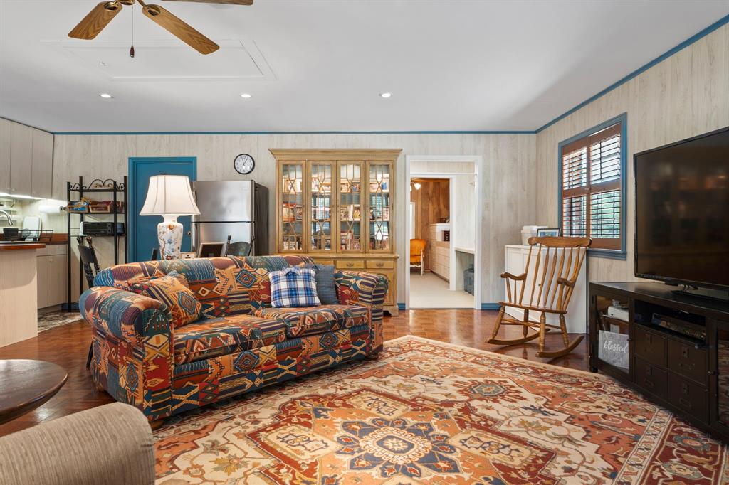 2027 Fm 779 Property Photo 27