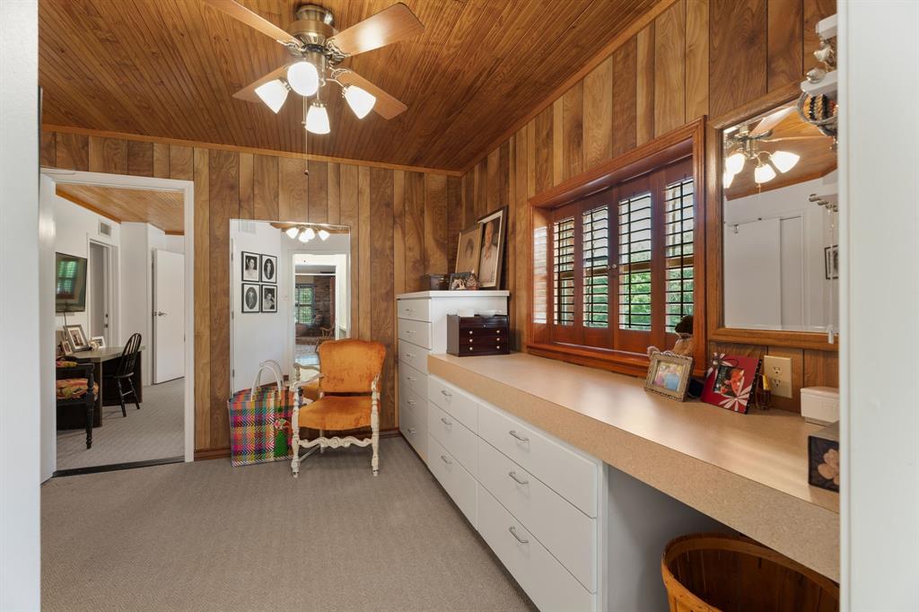 2027 Fm 779 Property Photo 31