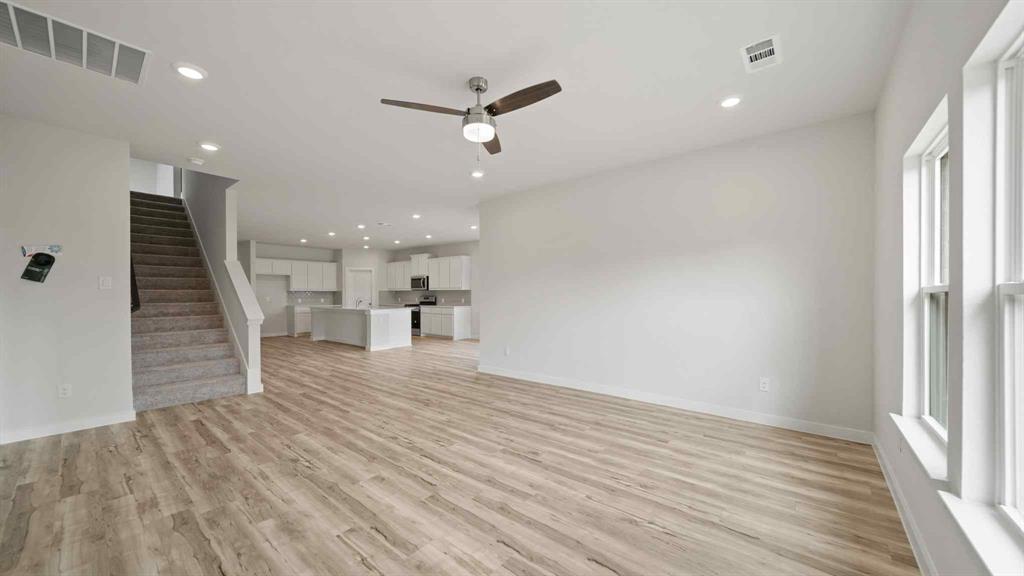 789 Vineyard Way Property Photo 9