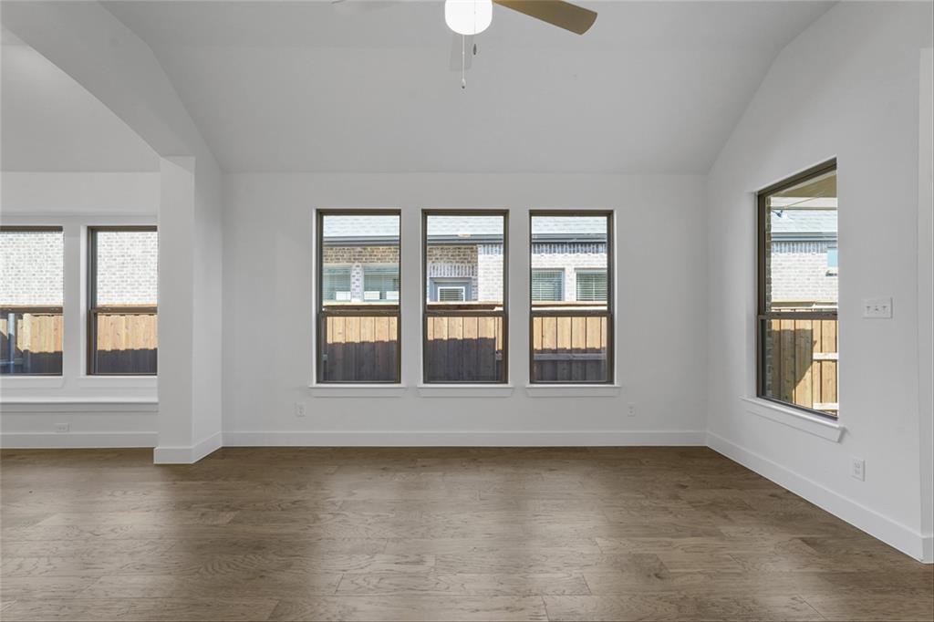 2081 Mack Avenue Property Photo 12