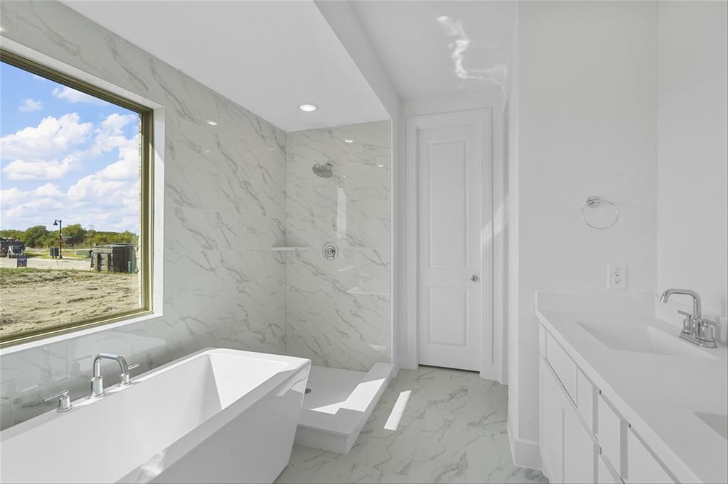 2081 Mack Avenue Property Photo 16