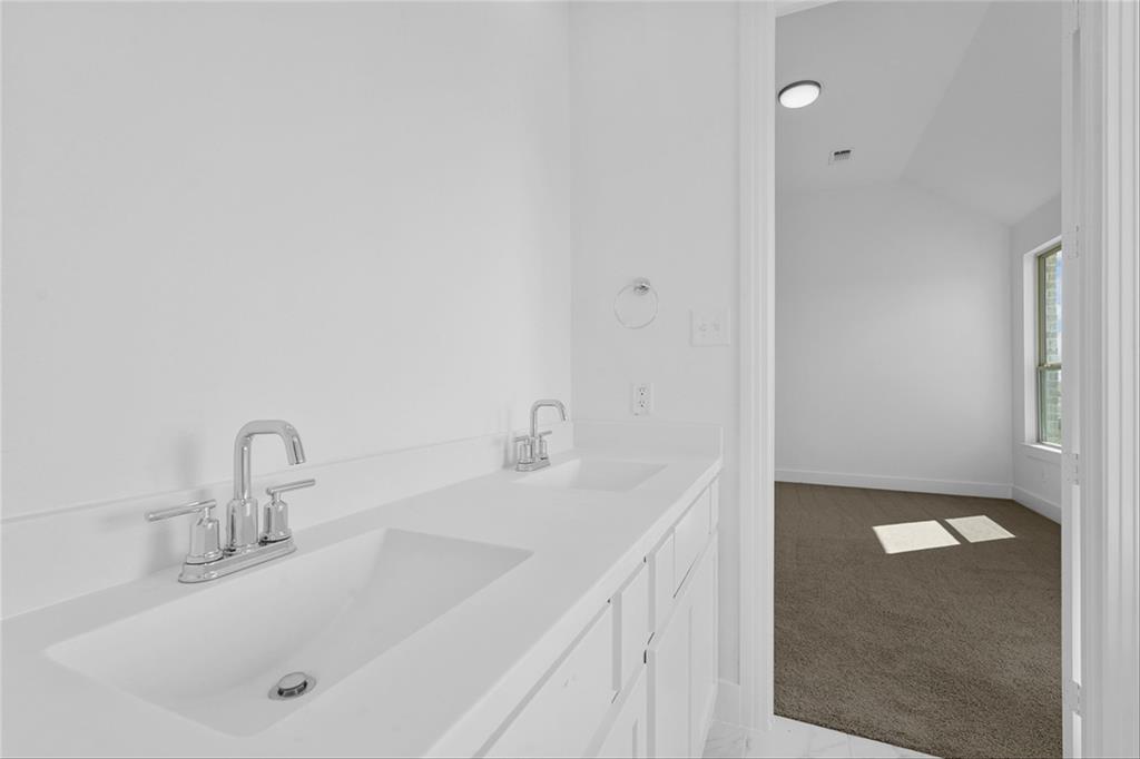 2081 Mack Avenue Property Photo 17