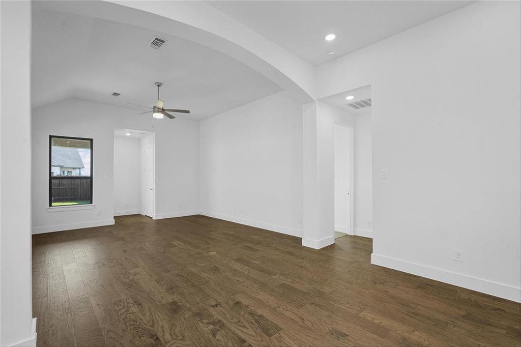2081 Mack Avenue Property Photo 20