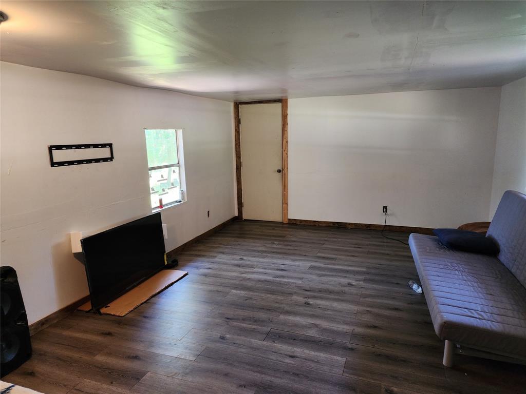 6001 County Road 805c Property Photo 6