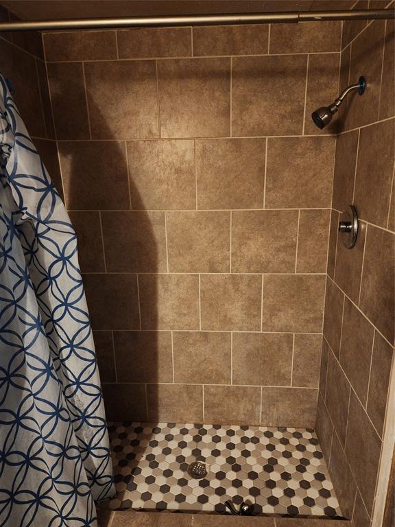 6001 County Road 805c Property Photo 7