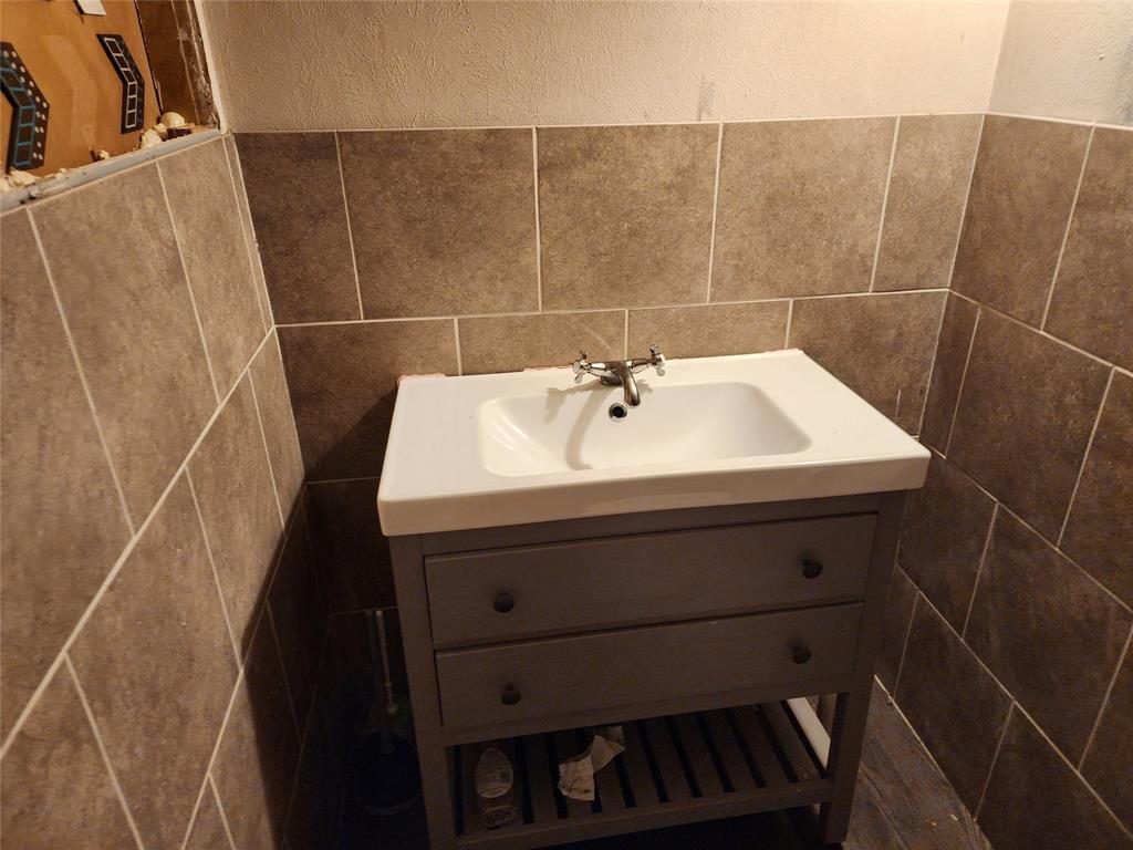 6001 County Road 805c Property Photo 8