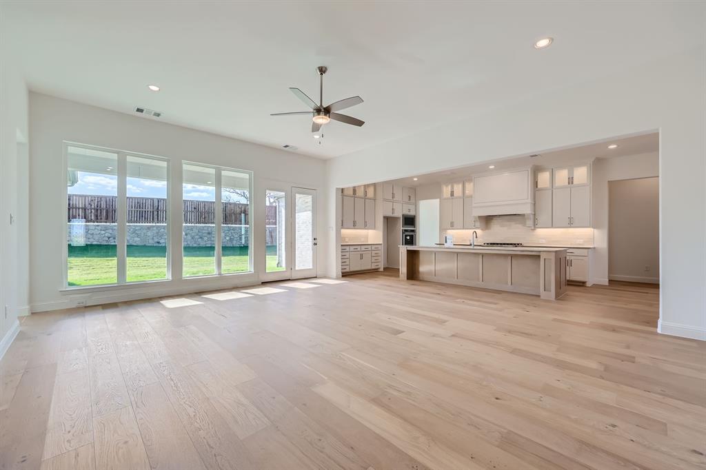 1812 Farmstead Road Property Photo 4