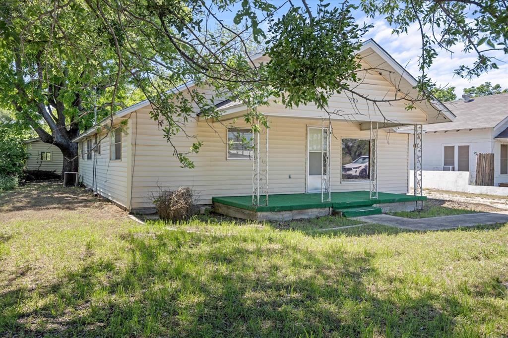 720 N Seaman Street Property Photo 1