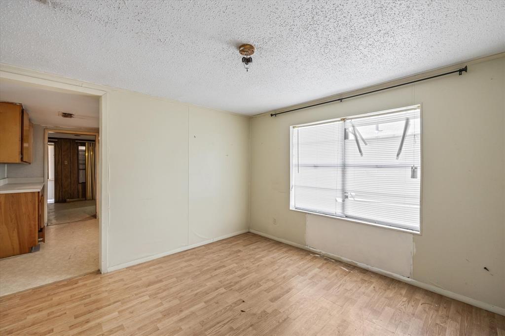 720 N Seaman Street Property Photo 6
