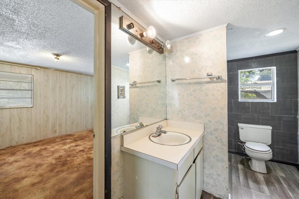 720 N Seaman Street Property Photo 18