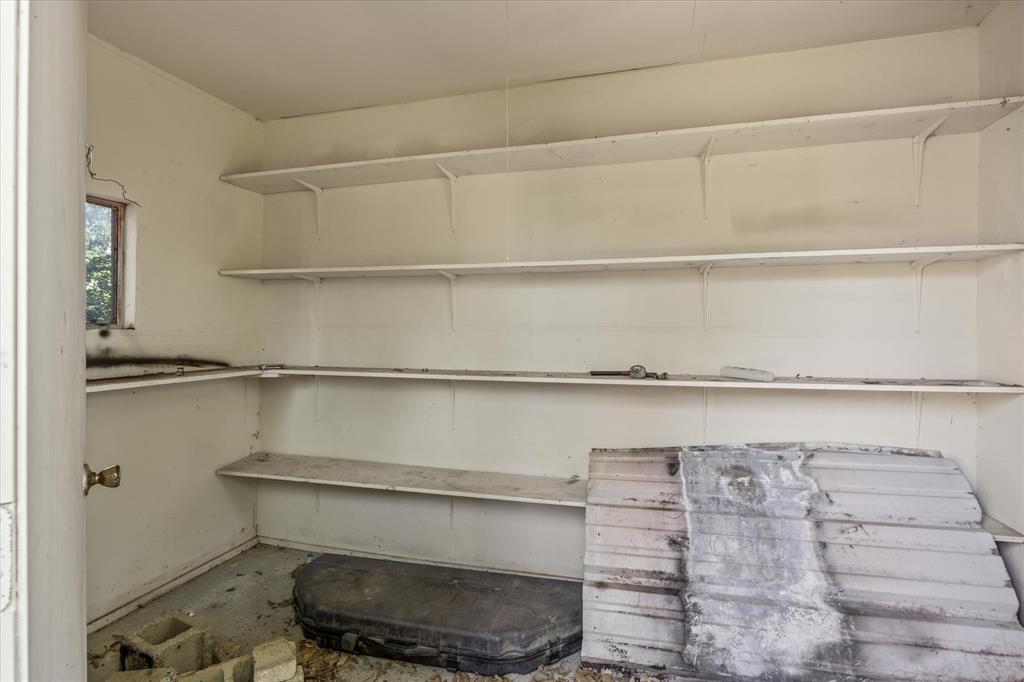 720 N Seaman Street Property Photo 23