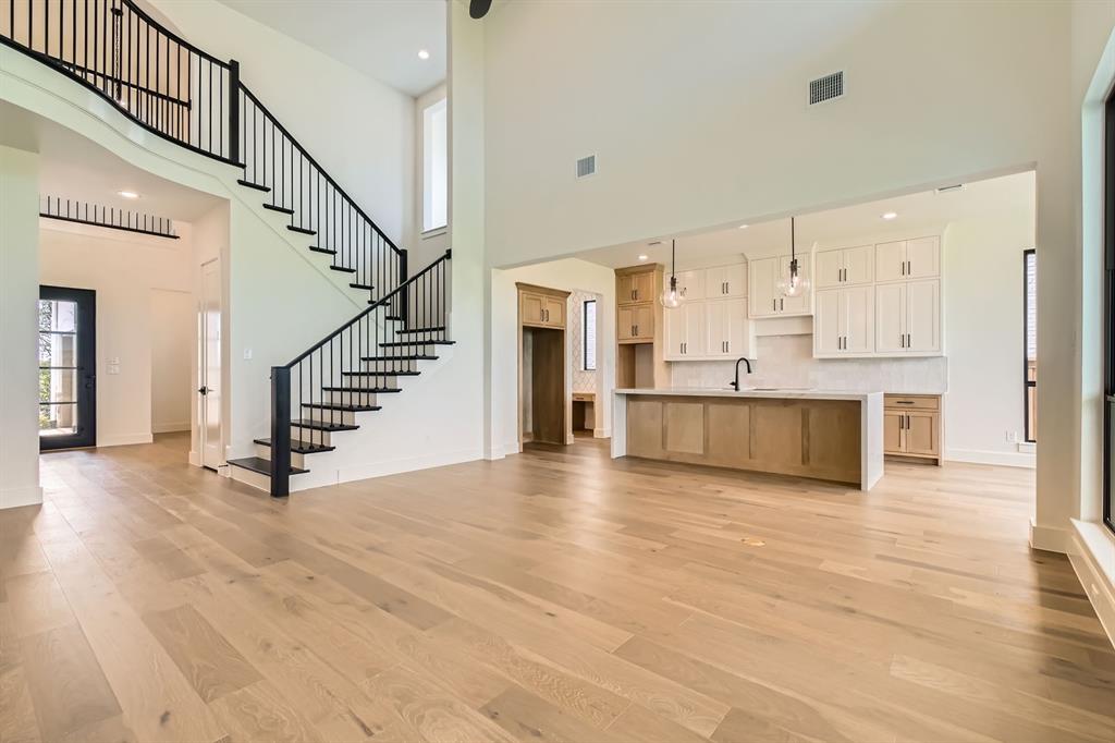 1212 High Property Photo 5