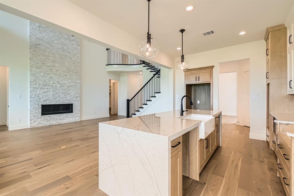 1212 High Property Photo 9