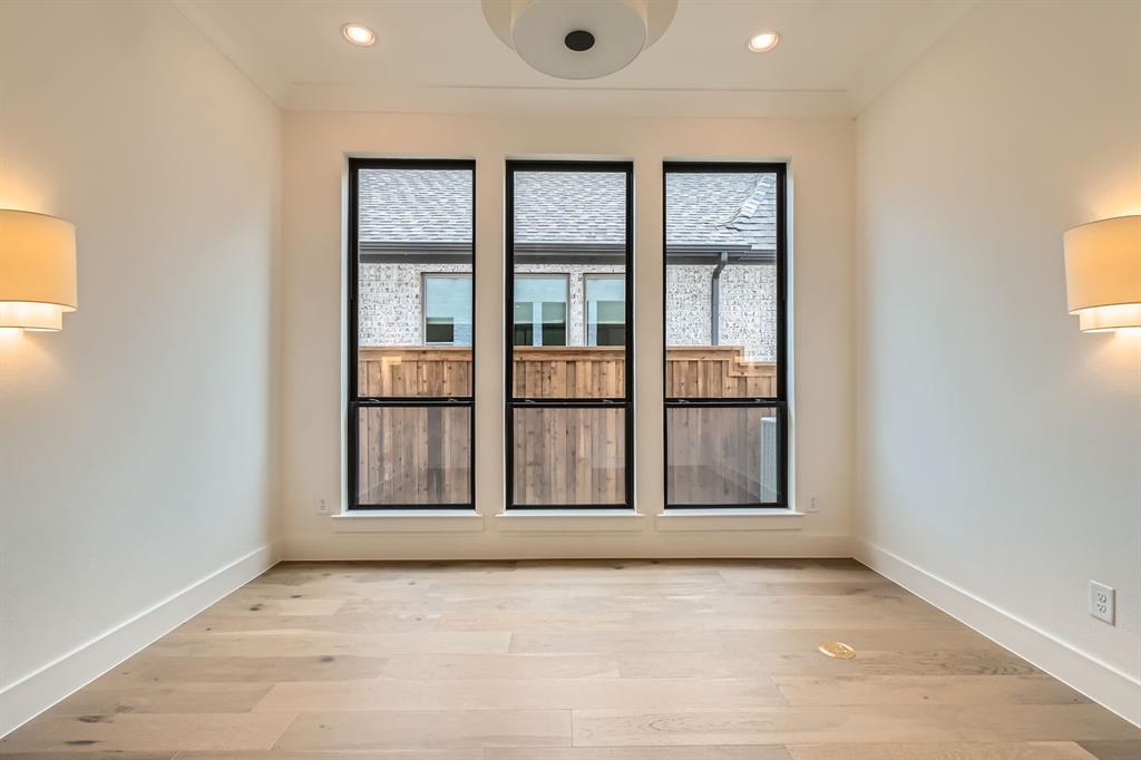 1212 High Property Photo 12