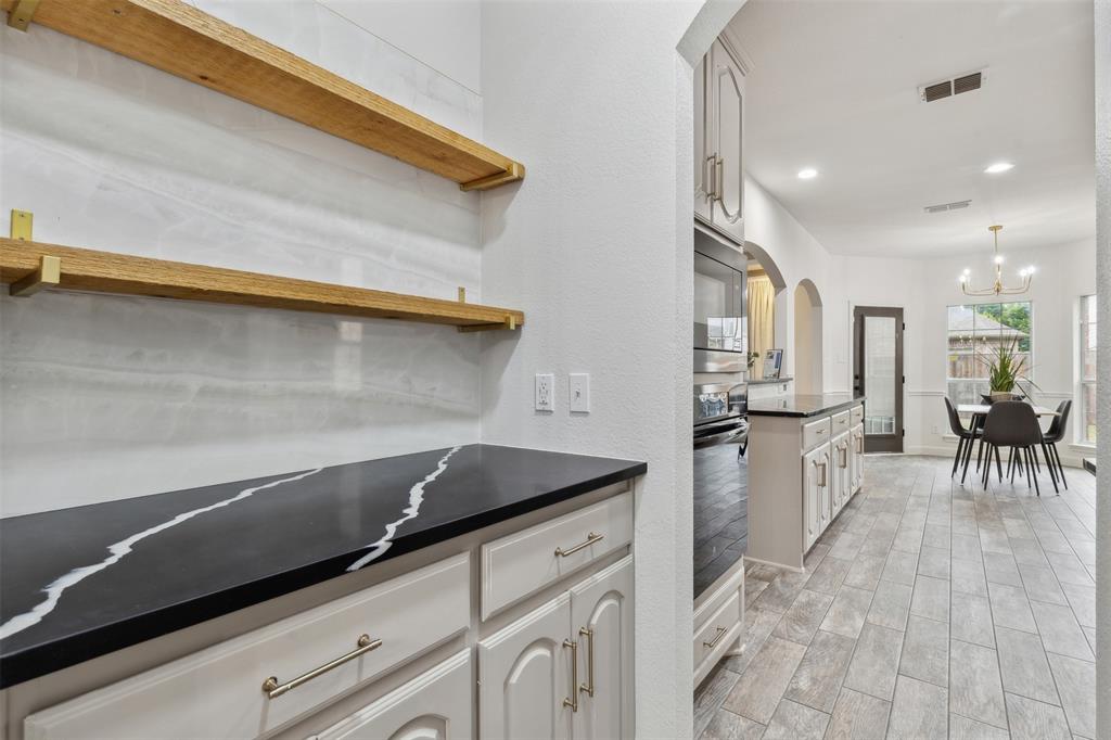 9164 Hawley Drive Property Photo 9