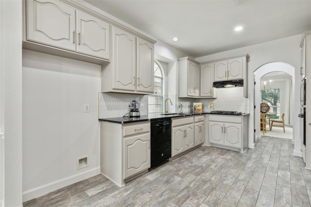 9164 Hawley Drive Property Photo 10