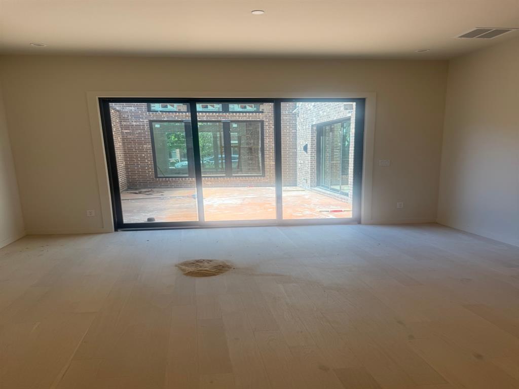 211 Morningside Drive Property Photo 14