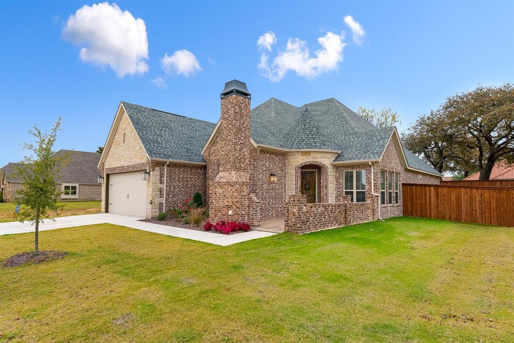 1300 Highland Park Circle Property Photo 1
