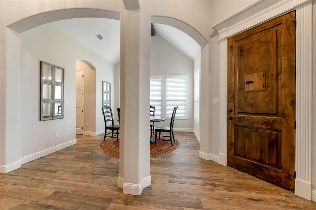 1300 Highland Park Circle Property Photo 4