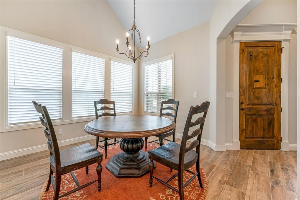 1300 Highland Park Circle Property Photo 5
