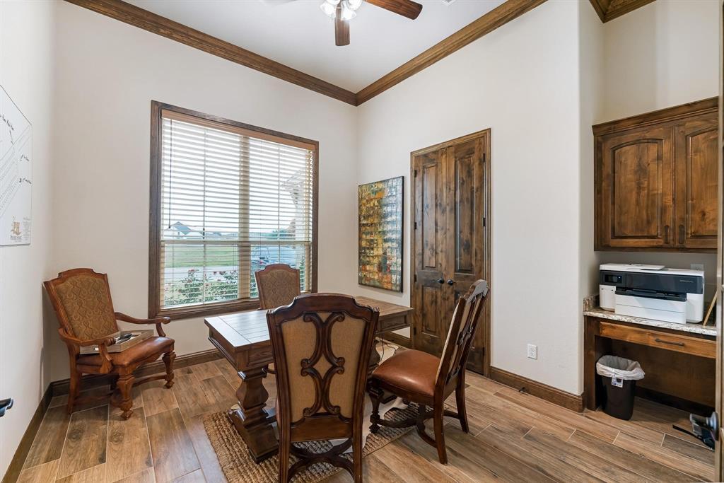 1300 Highland Park Circle Property Photo 6