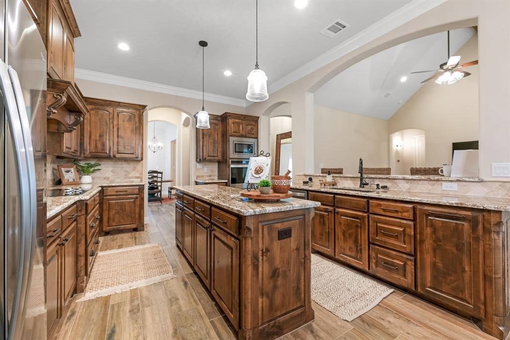 1300 Highland Park Circle Property Photo 11
