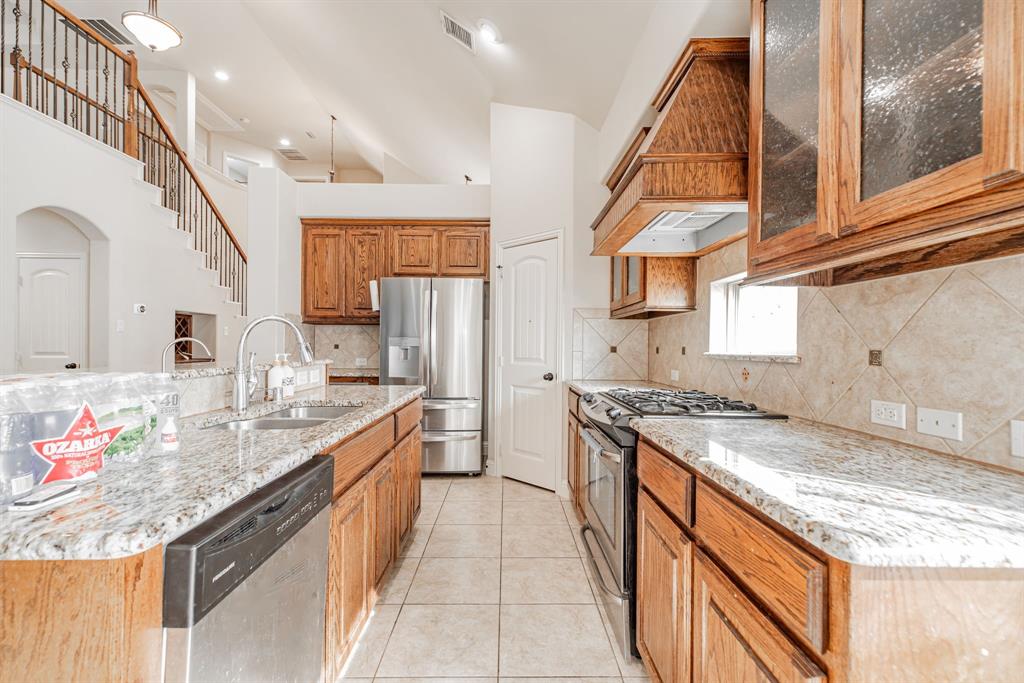 15221 Mount Evans Drive Property Photo 14