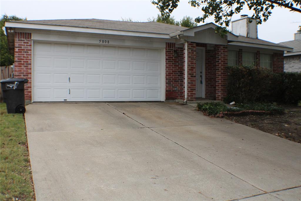 5808 Matt Street Property Photo 2