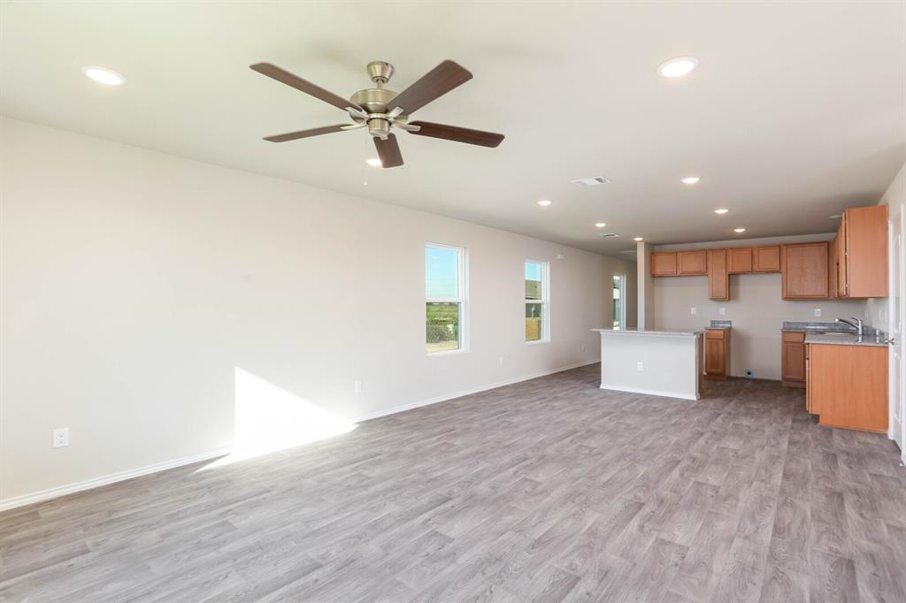2936 Kimberwick Drive Property Photo 5