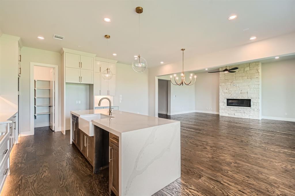 1244 High Property Photo 9