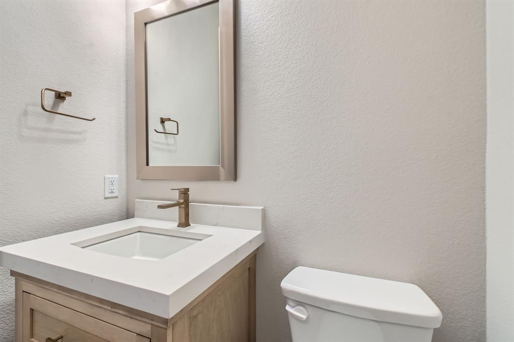 1244 High Property Photo 18