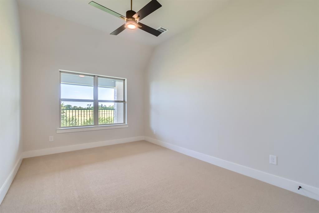 1244 High Property Photo 19
