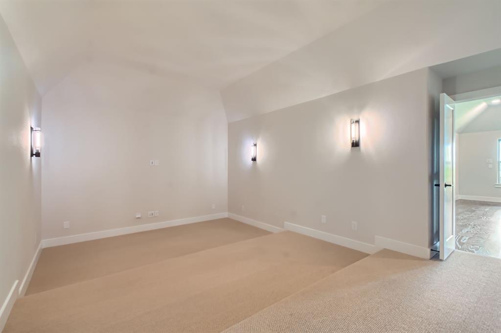 1244 High Property Photo 24
