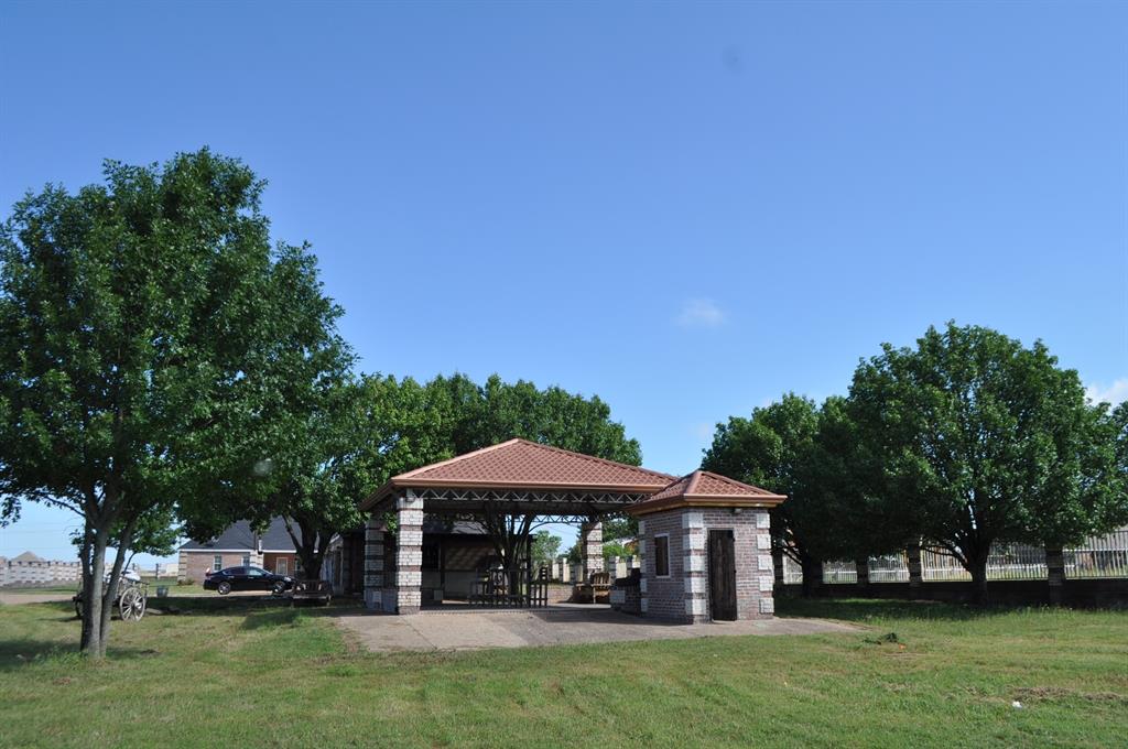 3511 Fm 66 Property Photo 31